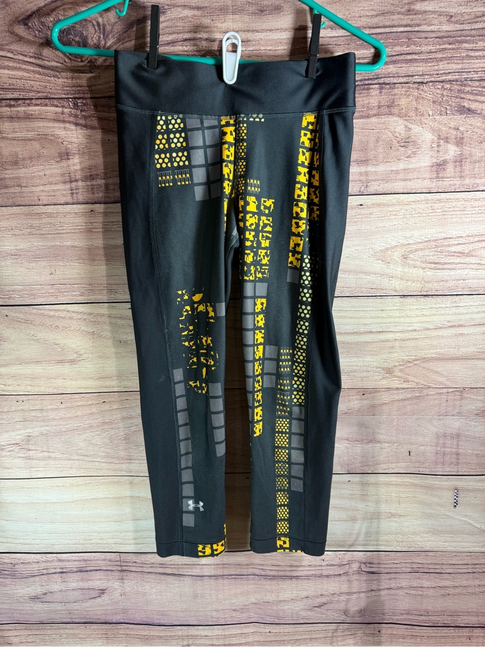 Under Armour Black Leggings with Yellow and Gray Graphic Panels